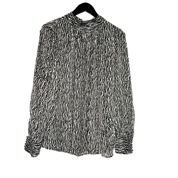 H&M Blouse Wide cut Blouse Black Animal Print - Picture 1 of 5